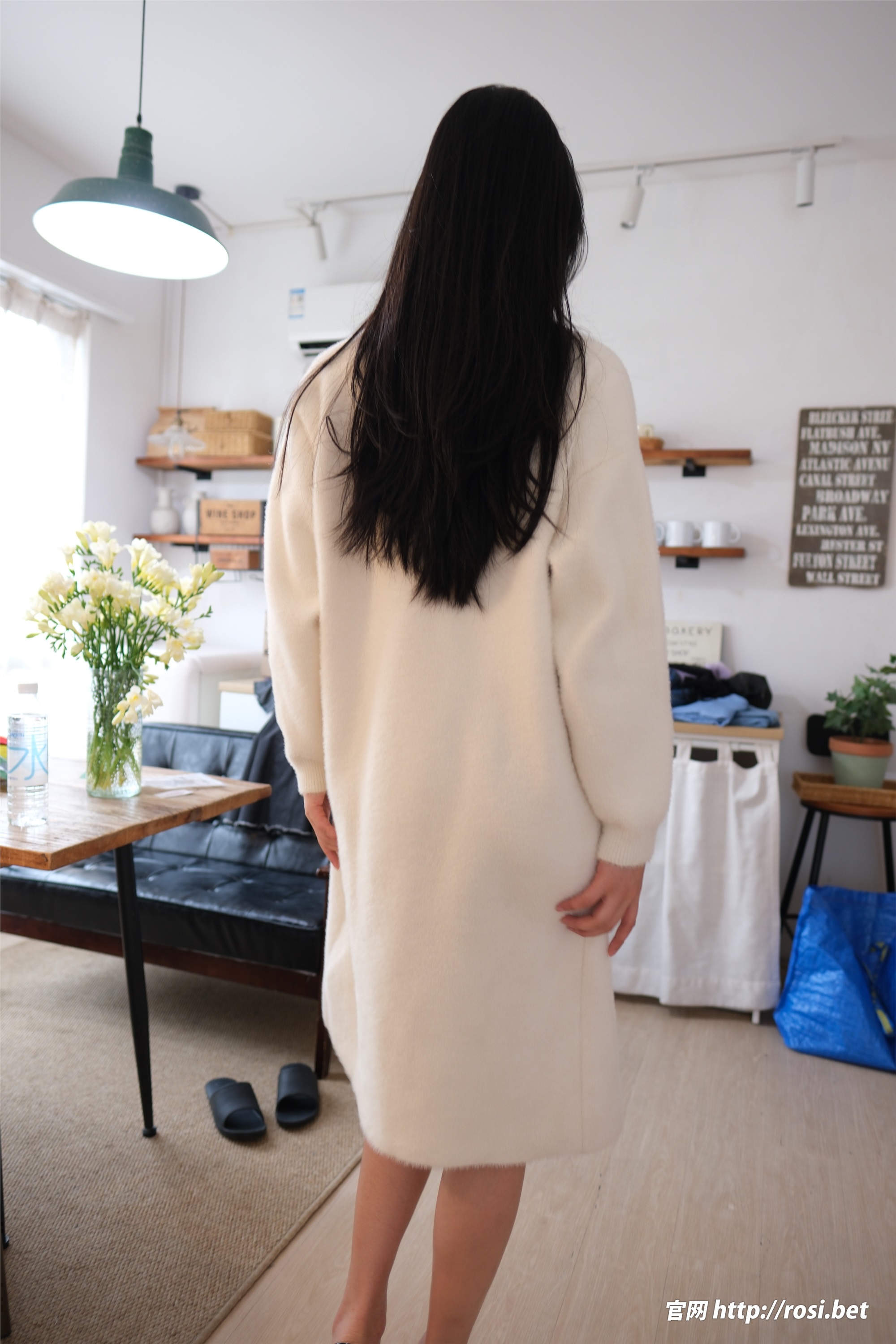 ROSI写真 2025.10.06 NO.5054